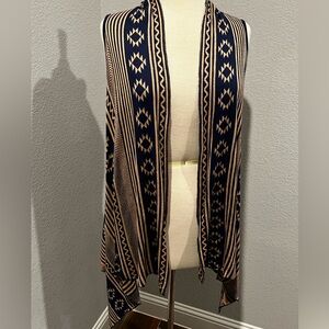 #3713. Oona & Maud Blue/Tan Aztec Print Women's Knit Vest. Size L